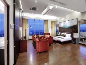Grand Candi Hotel
